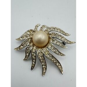 Vintage TARA Brooch Faux Pearl Rhinestone Sunburst Floral Pin MCM